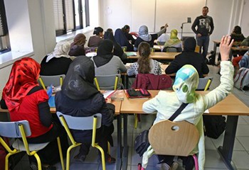 Une école arrête des cours sur l’homosexualité face à l’opposition des parents musulmans