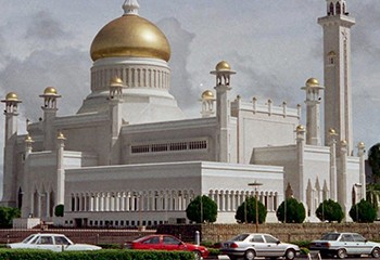 Brunei : l’homosexualité et l’adultère bientôt passibles de « lapidation »