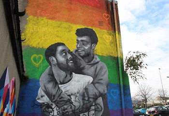 À Belfast, un « safe space » artistique pour la communauté féministe et LGBT