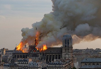 « Notre patrimoine renaîtra » : les personnalités LGBT+ rendent hommage à Notre-Dame de Paris