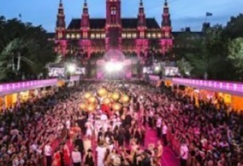 Vienne Pionnier de la lutte anti-sida, le Life Ball de Vienne tire le rideau