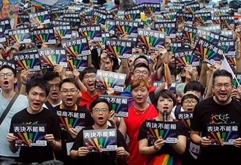 Taïwan légalise le mariage homosexuel, une première en Asie