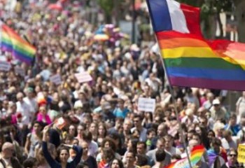 Paris Une marche des Fiertés pour la PMA et la filiation