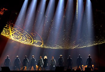 On y était : Mylène Farmer a-t-elle réussi son pari à la Défense Arena ?