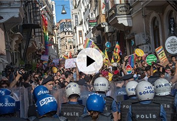 À Istanbul, la Marche des fiertés dispersée par la police anti-émeute