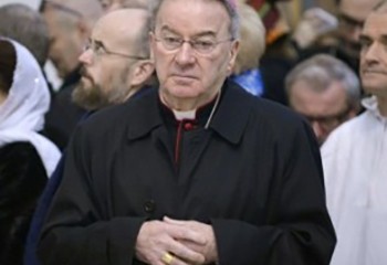 Agressions sexuelles présumées Le Vatican lève l'immunité de son représentant en France