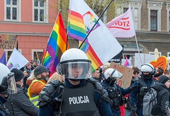 En Pologne, le pouvoir encourage les discriminations envers les personnes LGBT+