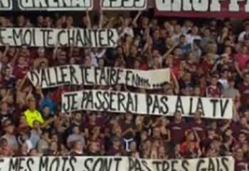 Metz-Paris SG brièvement interrompu pour une banderole homophobe
