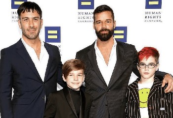 Ricky Martin annonce attendre son quatrième enfant
