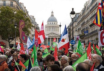 Les opposants à la PMA pour toutes réunissent quelques dizaines de milliers de personnes à Paris