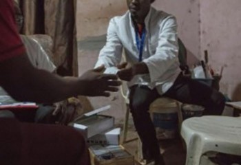 Au Cameroun, l'homophobie est un frein dans la lutte contre le VIH