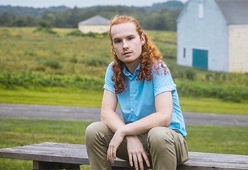 Keagan Roberts, jeune gay américain de 19 ans élu au conseil municipal de sa ville !