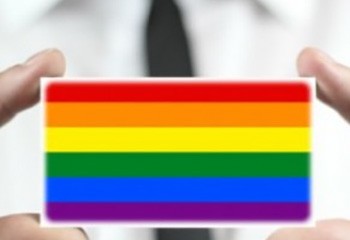 New York Le salaire d’un employé gay baissé de moitié car il gagnait plus que les autres femmes