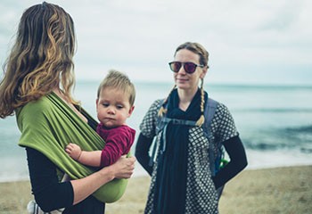 Une proposition de loi veut dégenrer le « congé paternité » et le passer à 12 semaines