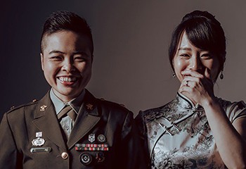 Taïwan : deux couples de femmes lesbiennes se diront « oui » lors d'un mariage organisé par l'armée