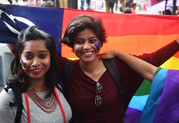 Inde : deux lesbiennes divorcent de leurs maris pour se marier entre elles