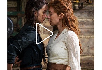 Une romance lesbienne se profile dans le trailer dépaysant de « The World to Come »