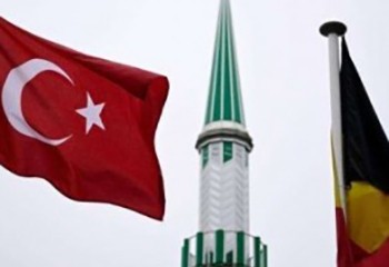 Haine en ligne La Belgique veut expulser un imam turc accusé de propos homophobes
