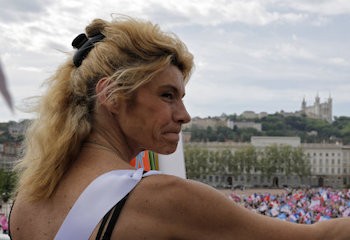 Gilets jaunes: Frigide Barjot a poussé les anti-mariage pour tous à truster la consultation en ligne