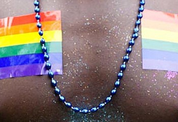 Cameroun : 24 personnes arrêtées soupçonnées d’être gay