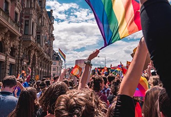 Pride 2021 : le calendrier des Marches des fiertés ville par ville