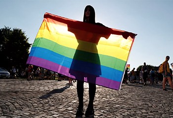 Droits des LGBT : L'UE «très préoccupée» examine la loi hongroise
