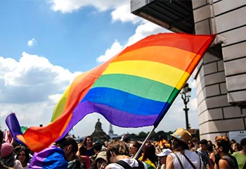 Devant la difficulté de "parler des sujets LGBT en milieu rural" une nouvelle association se crée à Bourges