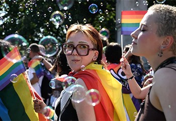 En Suisse, les personnes transgenres ou intersexes peuvent désormais changer de genre à l'état civil sur simple déclaration