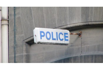 VIOLENCES Paris : piégé sur un site de rencontre gay, il est séquestré dans la terreur durant 2 jours