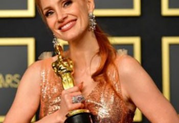 Oscars 2022 Jessica Chastain sacrée meilleure actrice pour son rôle de télévangéliste devenue militante LGBT