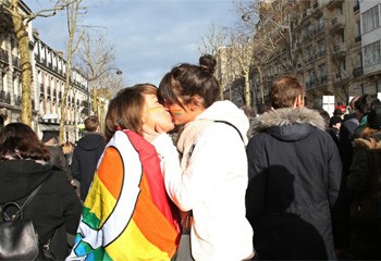 Ne laissons pas l'espace public aux mains de connards homophobes