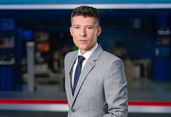 Meurtre homophobe en Slovaquie : un présentateur télé fait son coming-out en direct et qualifie les politiques d''hypocrites"