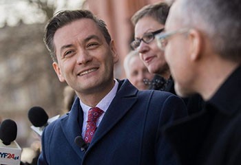 Qui est Robert Biedron, homme politique ouvertement gay, nouvel espoir de la gauche polonaise ?